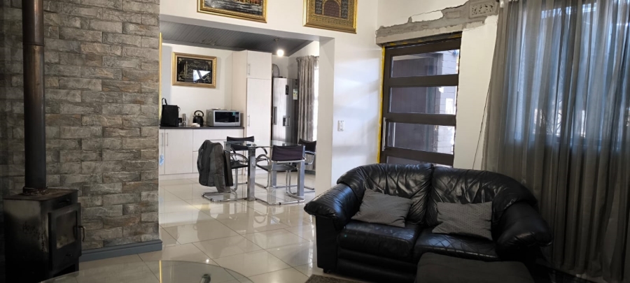 2 Bedroom Property for Sale in Westridge Western Cape